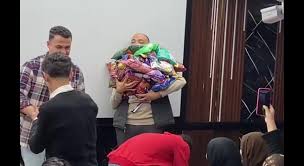 images-2 كيف صنعت محبة الطلاب الترند؟.. قصة مدرس أزهري ألهم الجميع