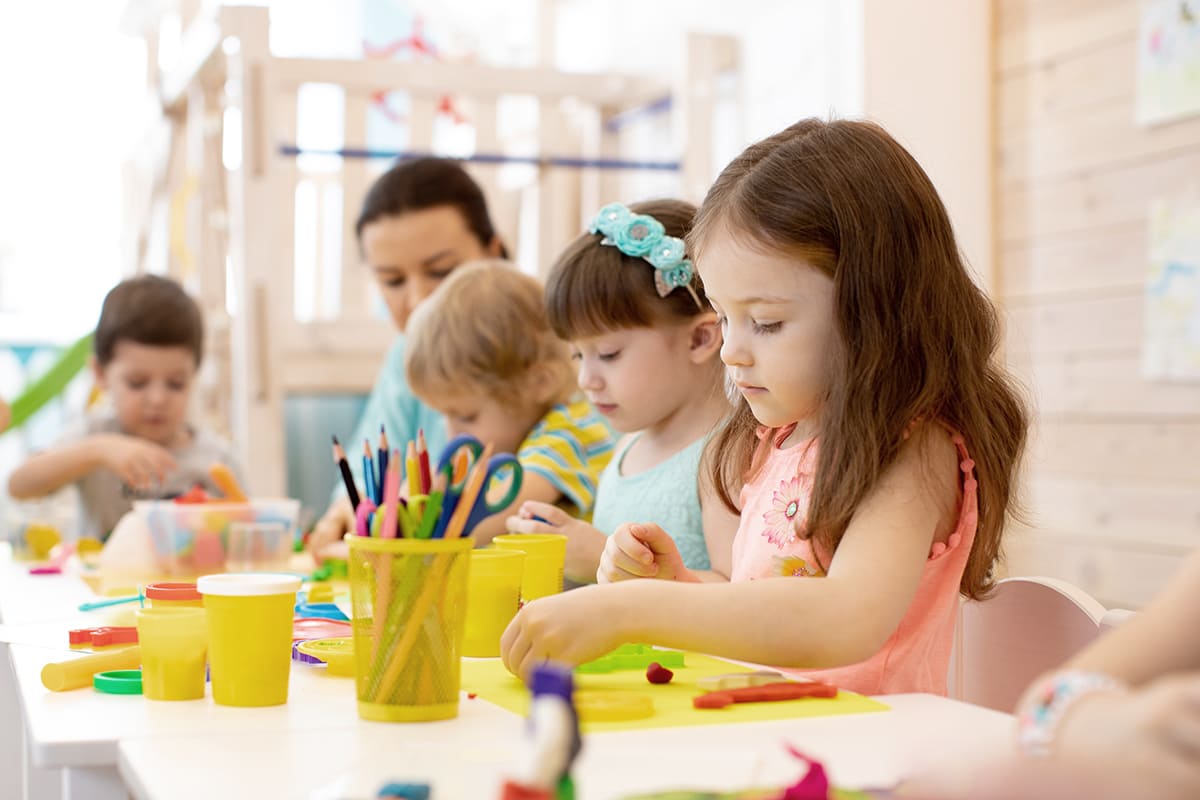 IHL-Hospital-Kindergarten-Group-is الطفولة في زمن الفلوجرز.. تسلية رقمية أم تهديد خفي؟